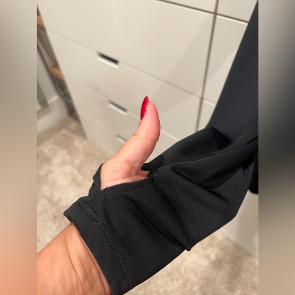 Nike Running black Dri Fit top - Picture 3 of 6